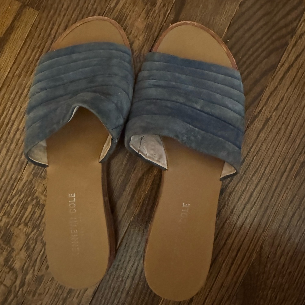 Kenneth Cole Blue Slide Sandals with Quilted Strap